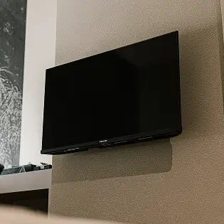 32-inch TV with internet connectivity